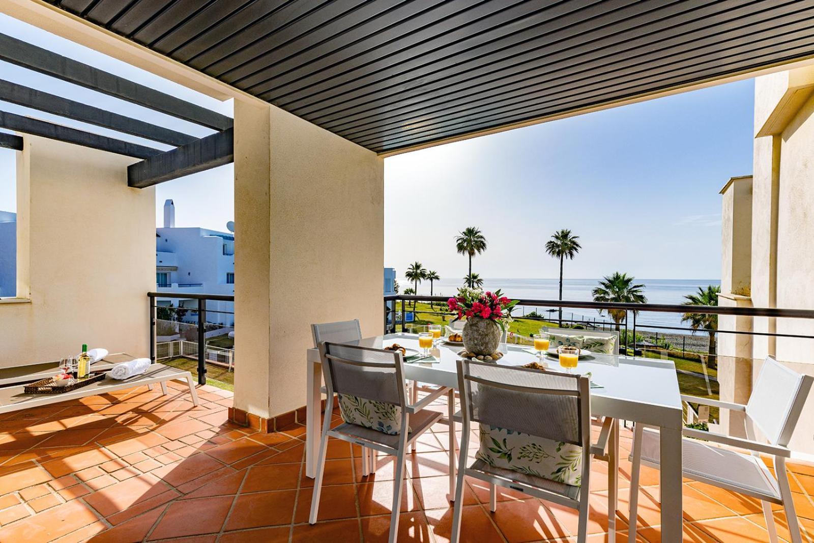 Sunrise Beach Front - Casares Del Mar Extérieur photo